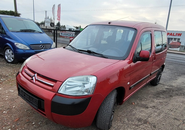 Citroen Berlingo cena 9300 przebieg: 272000, rok produkcji 2004 z Michałowo małe 301